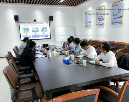 Wir begrüßen das Forschungsteam vom Guangdong Provincial Government Counselor's Office herzlich, um Forschungen am Fuwei Intelligence durchzuführen