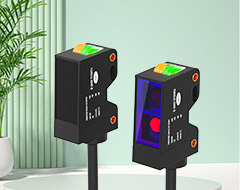 Wie wähle ich einen stabilen, effizienten photoelektrischen Sensor für die Positionierung und Zählung der Montagelinie aus, die sich der Farbstörungen widersetzt?